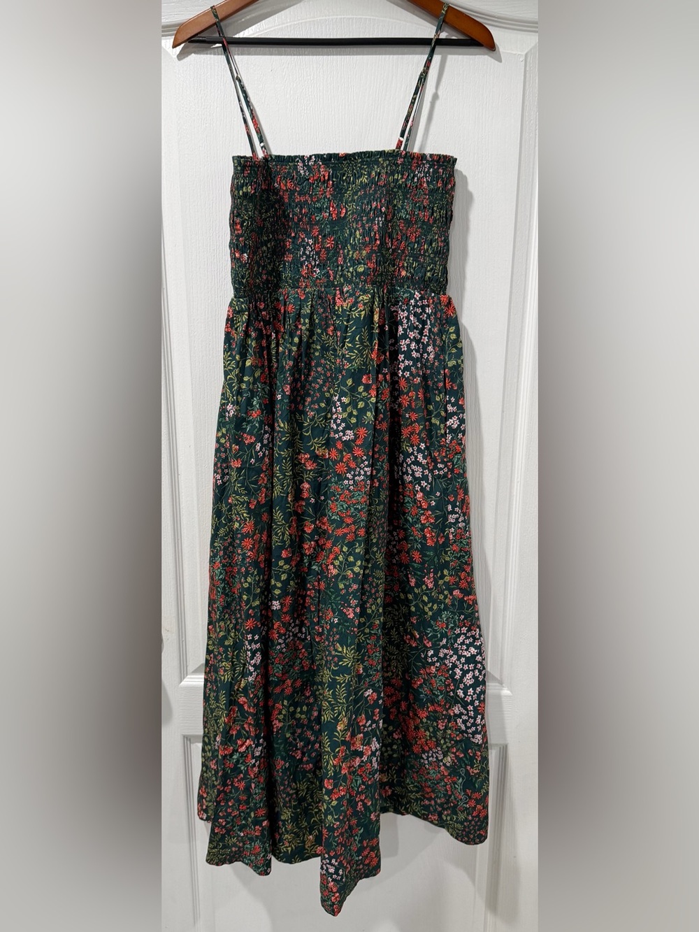 LOFT Garden Poplin Smocked Strappy Maxi pocket dress size L - Picture 3 of 5